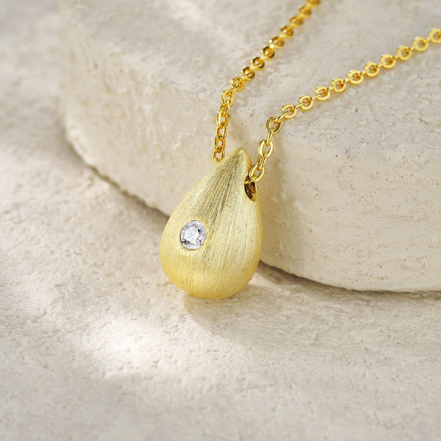 Dreamy Water Drop Necklace With 1-carat Moissanite S925 Sterling Silver And Gold Plating