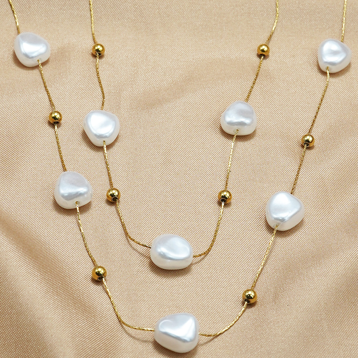 Lxalry 18K Gold Plated Pearl Studded Necklace