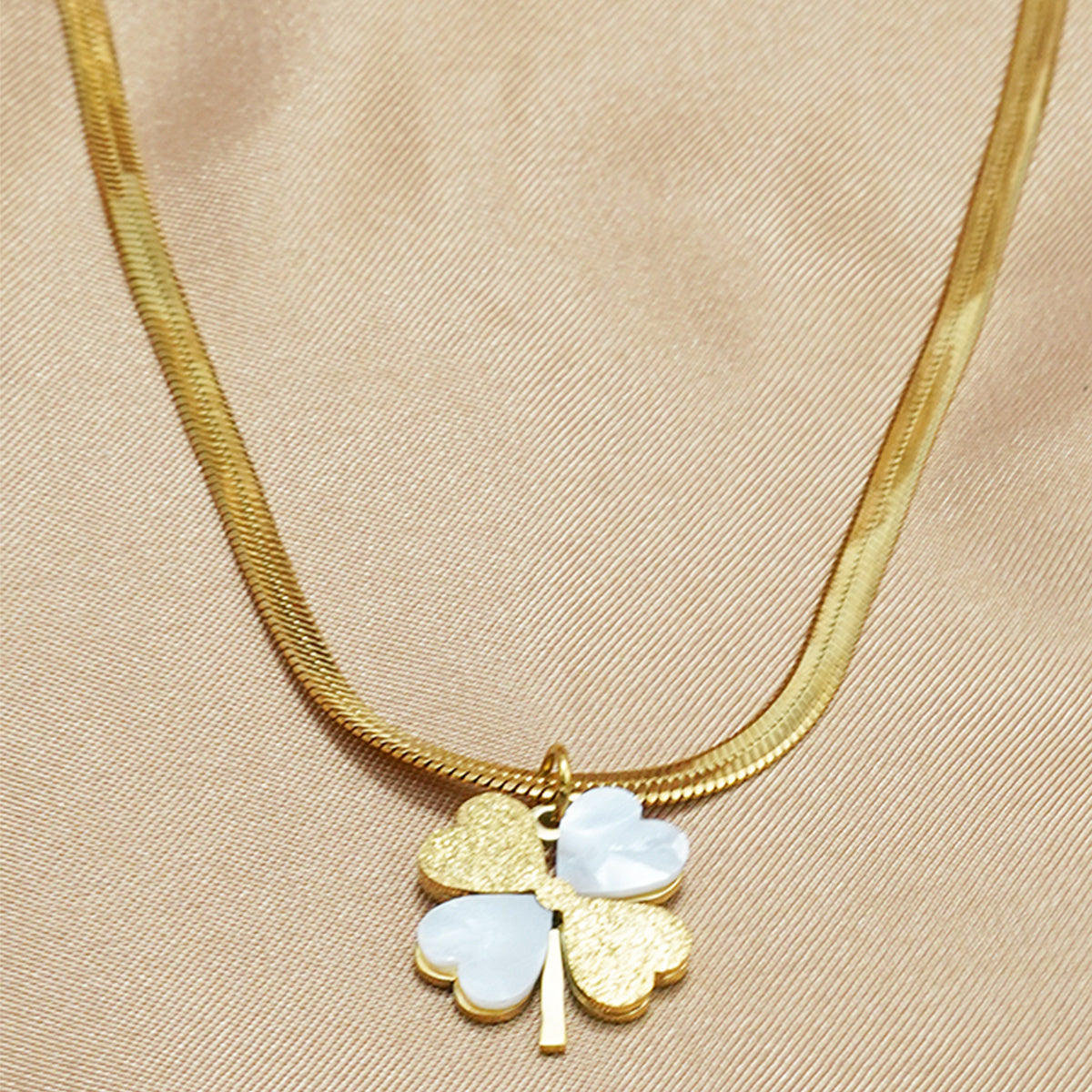 Lxalry 18K Gold Plated Double Clover Luck Necklace