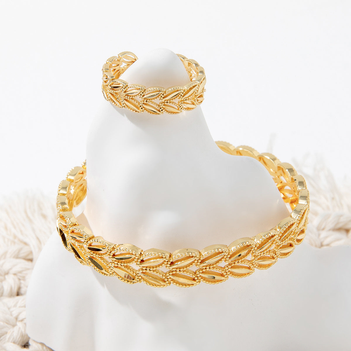 2Pcs Fashion 18k Gold Plated Wheat Ear Leaves Opening Bracelet Ring Set