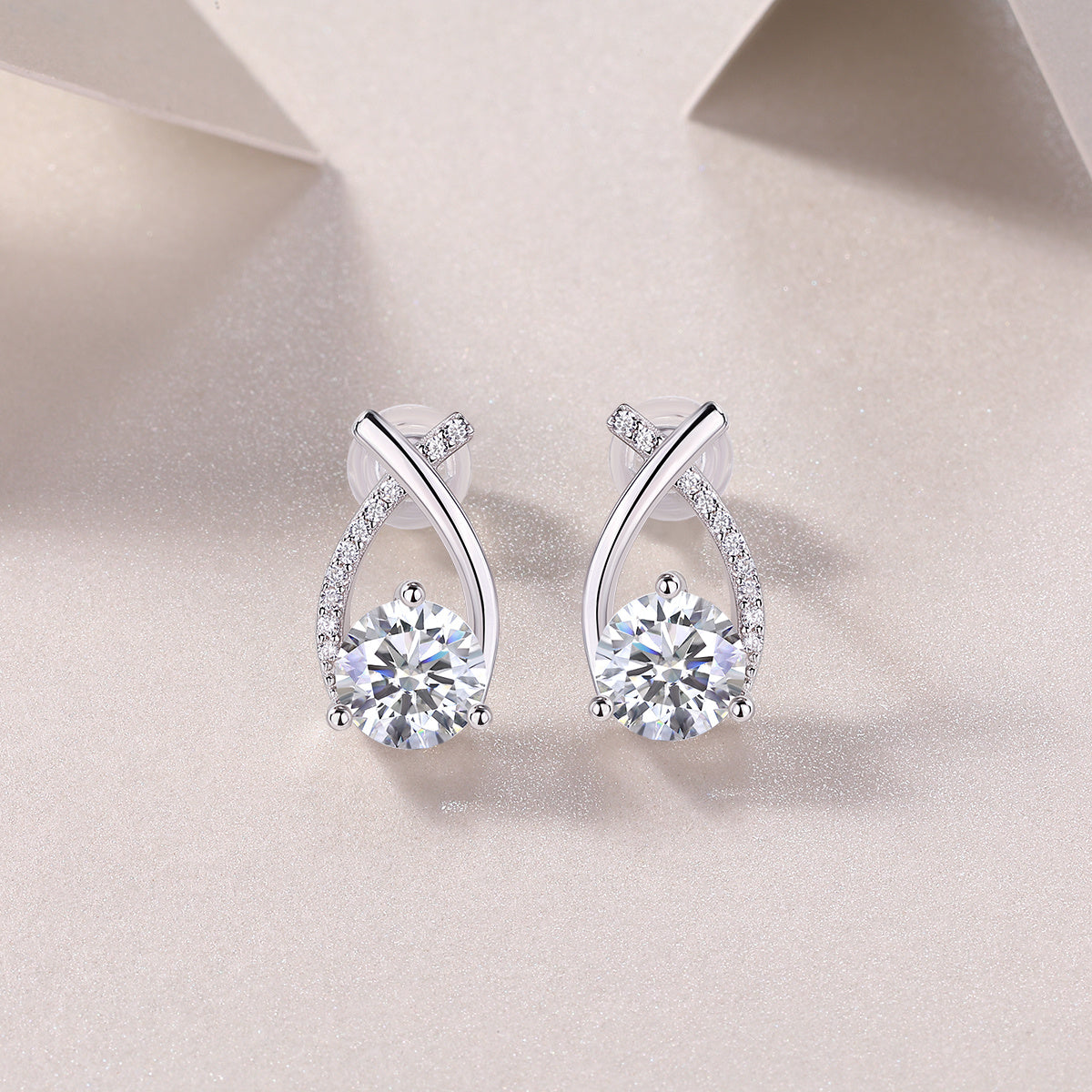 1-carat Moissanite Diamond Stud Earrings