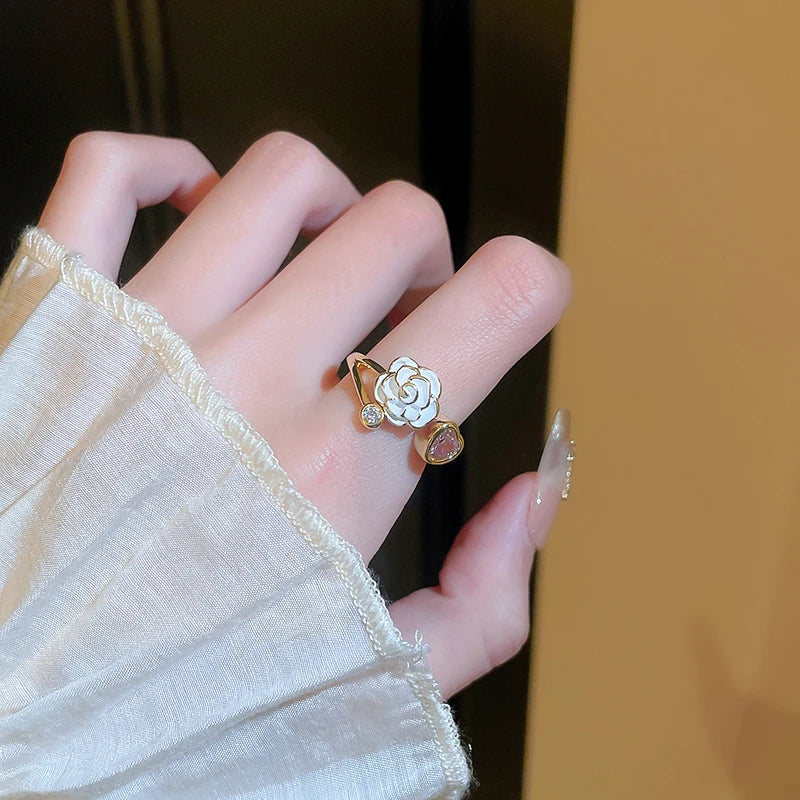 Delicate Flower Open Ring Rhinestone Imitation Pearl Rings Ladies Fashion Butterfly Design Ring Temperament Finger Rings Jewelry