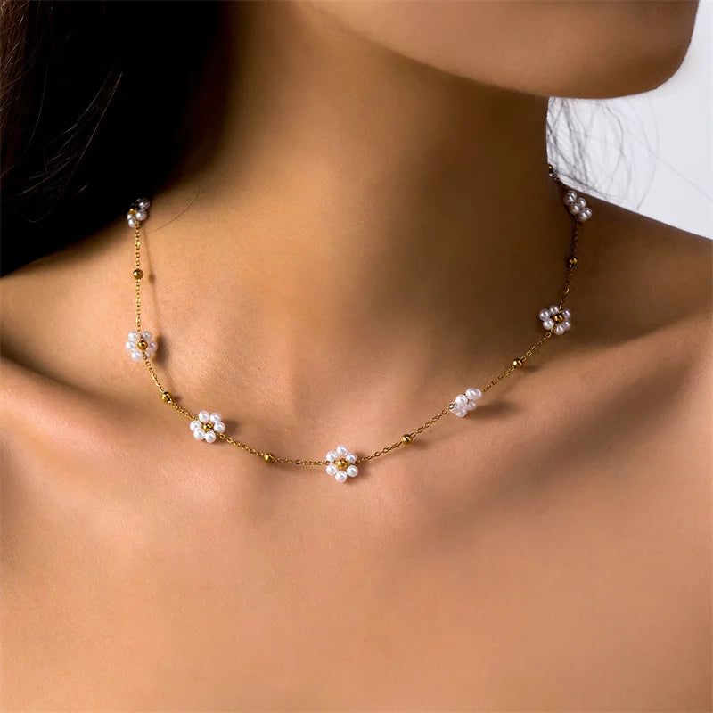 Sweet Imitation Pearl Flower Bracelet Jewelry Set for Women's Hand Neck Fashion Metal Chain Necklace Boho Accessories Gifts