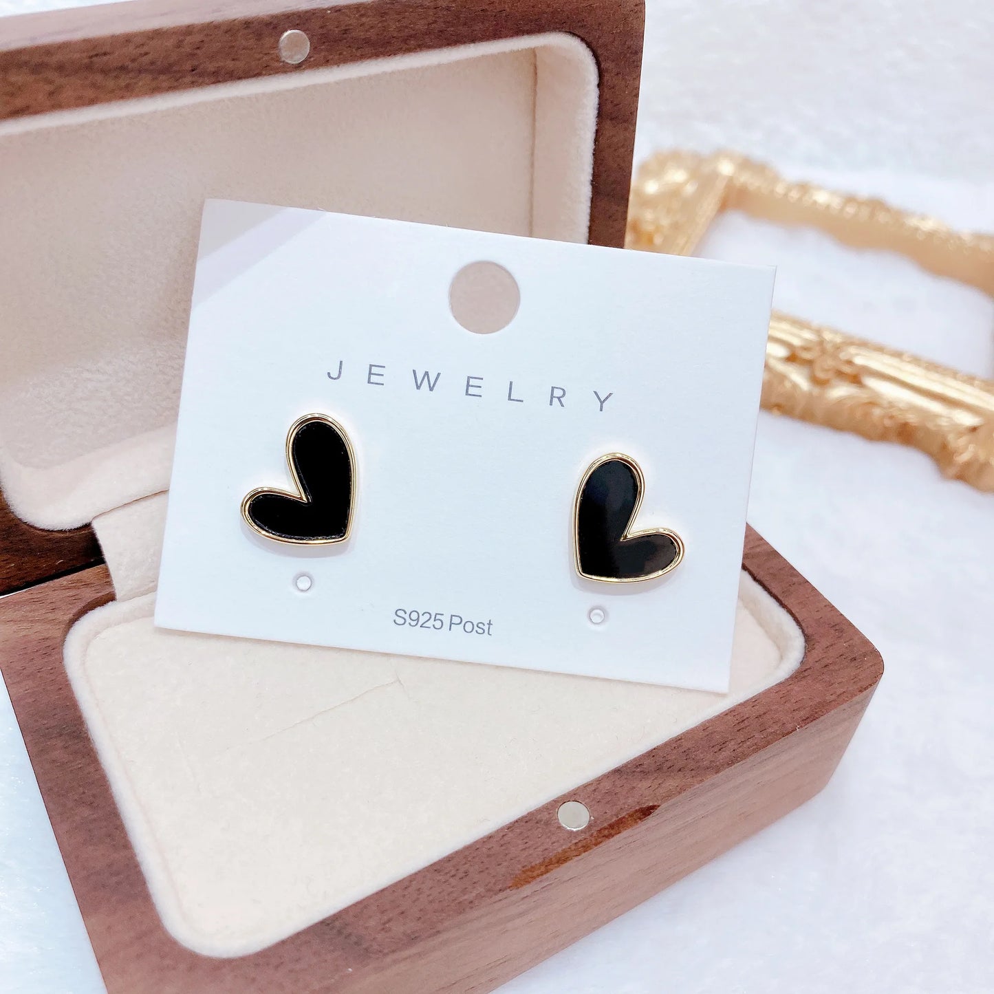 IFYOUOO Vintage Small Heart Earrings for Women Fashion Jewelry Gift Delicate Girly sweet Earrings Girls