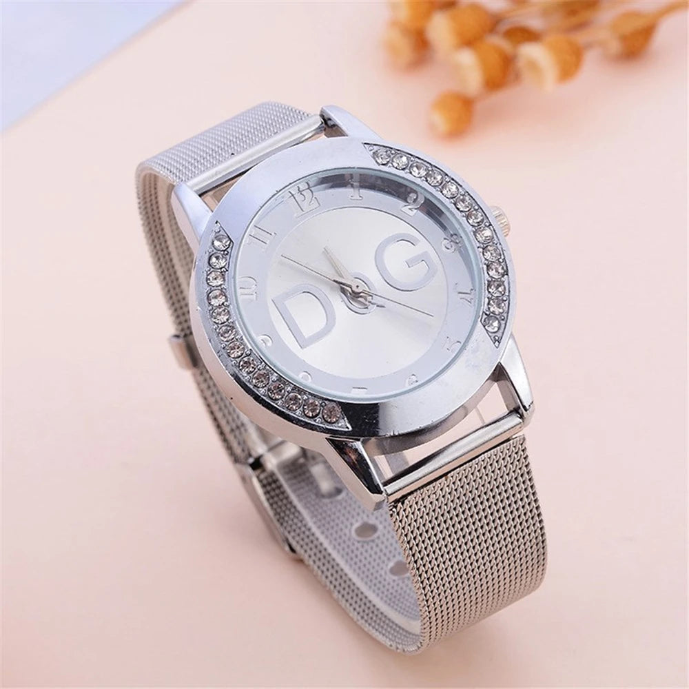 Luxury 2025 Women's watches With Diamonds Simple Digital Design Ladies' Quartz Watch Casual Gold Mesh Belt Women Clock Strap