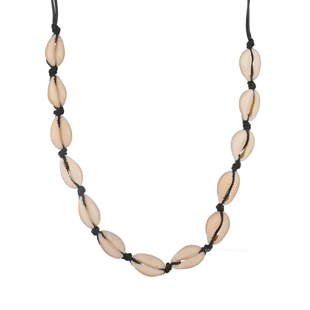 1pc Boho Beach Bohemian Shell Choker Necklaces for Women Girls Summer Fashion Minimalist Jewelry Chained Shell Pendants