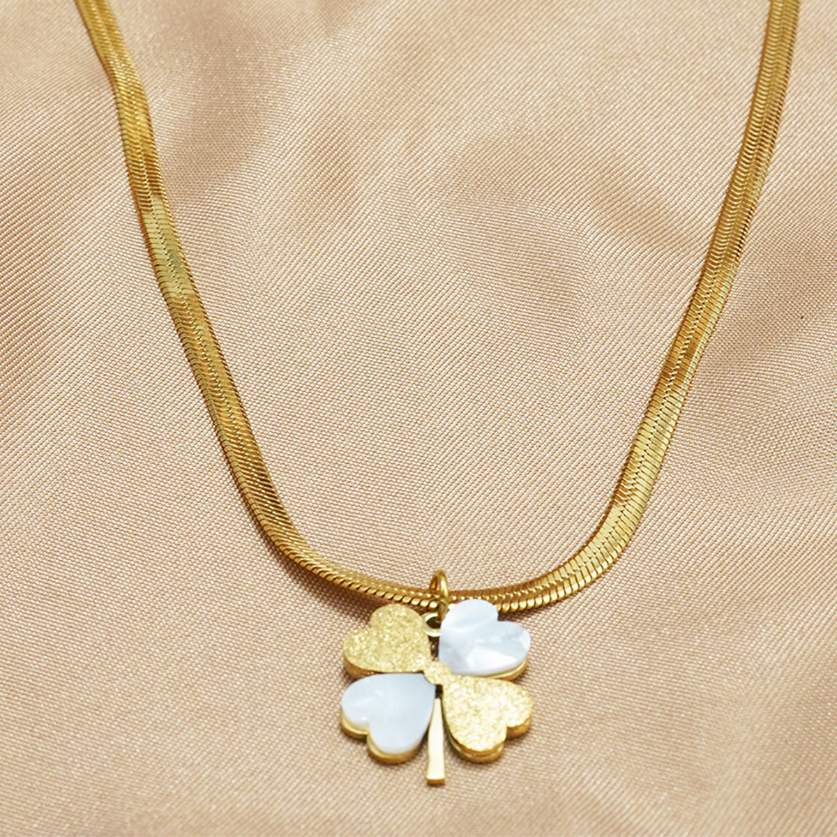 Lxalry 18K Gold Plated Double Clover Luck Necklace