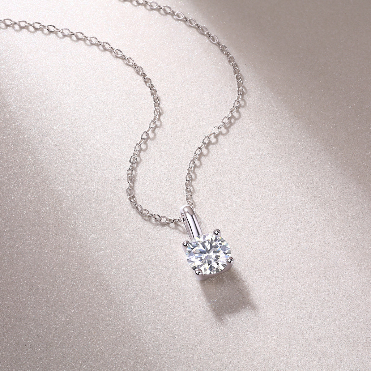 Luxurious Moissanite Diamond Pendant Set With 1-carat Moissan Diamond S925 Sterling Silver