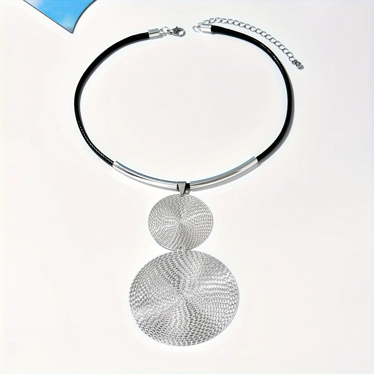 Creative Unique Large Round Vintage Pendant Necklace for Women Personalized Exaggerated Punk Style Jewelry Holiday Party Gift