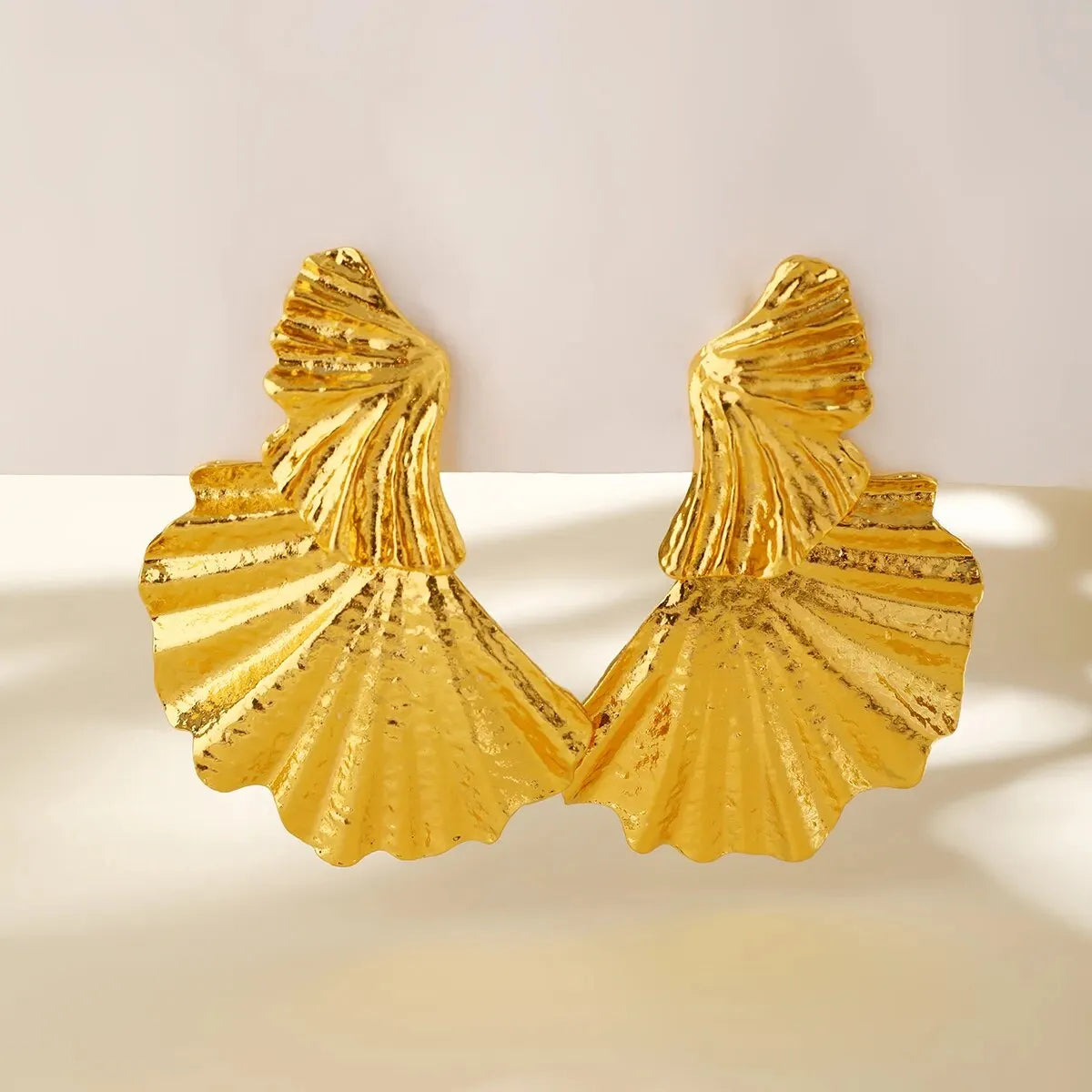Trendy Classic Ginkgo Leaf Pendant Earrings for Women Exaggerate Irregular Big Dangle Earrings Banquet Party Jewelry Accessories