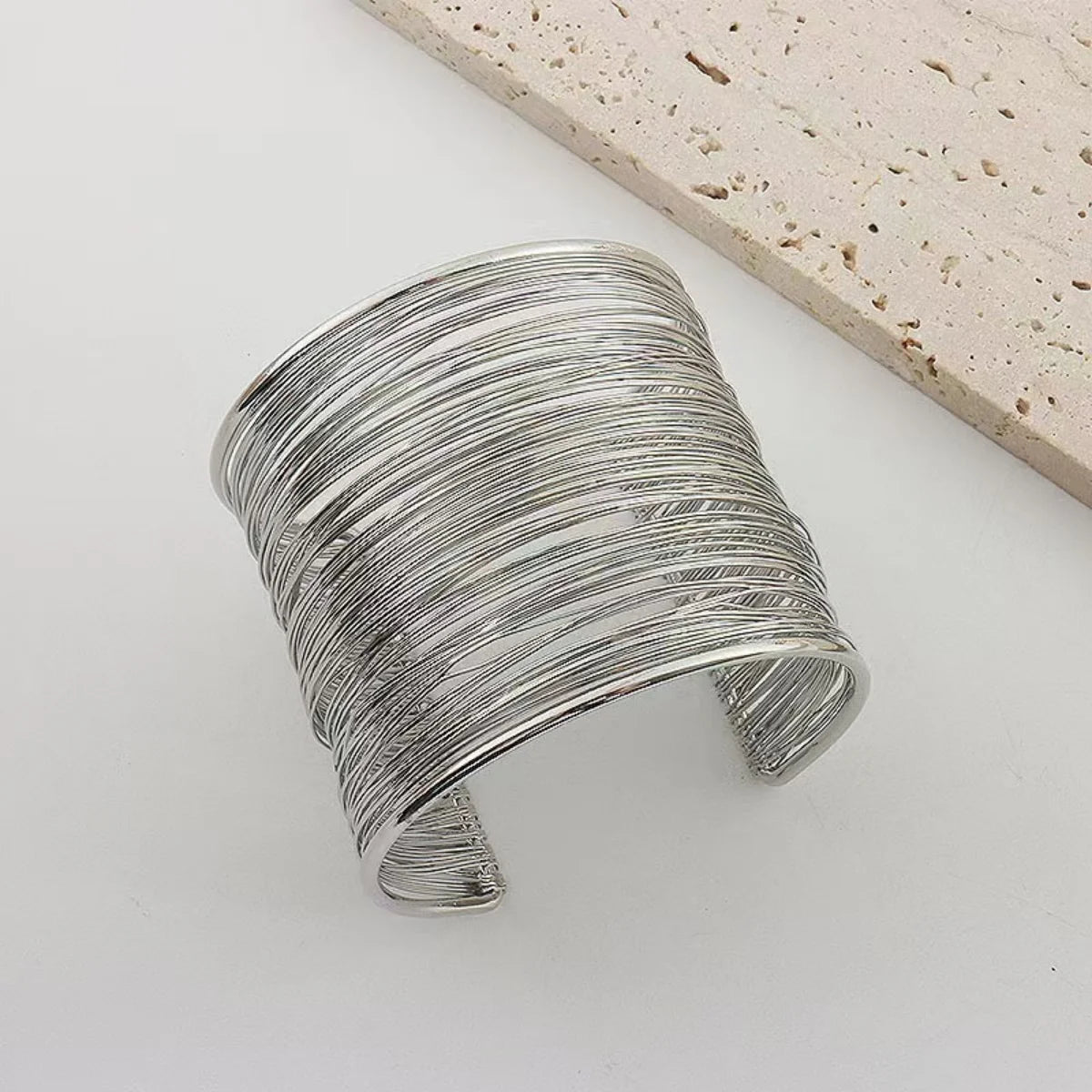 Creative Gold Color Metal Wire Bracelet for Women Men Open Mouthed Intersecting Intertwined Bangle Fashion Jewelry Gifts