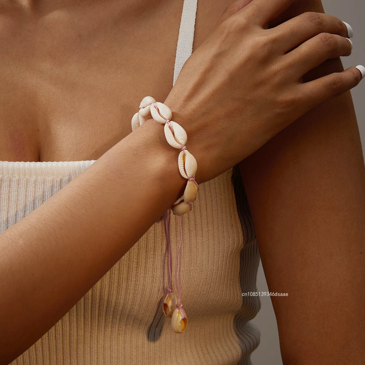 1pc Boho Beach Bohemian Shell Choker Necklaces for Women Girls Summer Fashion Minimalist Jewelry Chained Shell Pendants