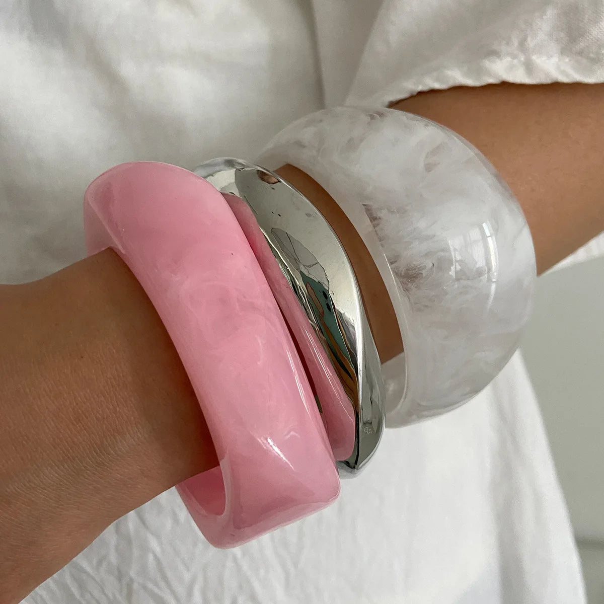 Silver Color Pink Acrylic Resin Irregular Chunky Bangles for Women Geometric Wide Hip Hop Metal Cuff Bracelet Bangle Men Jewelry
