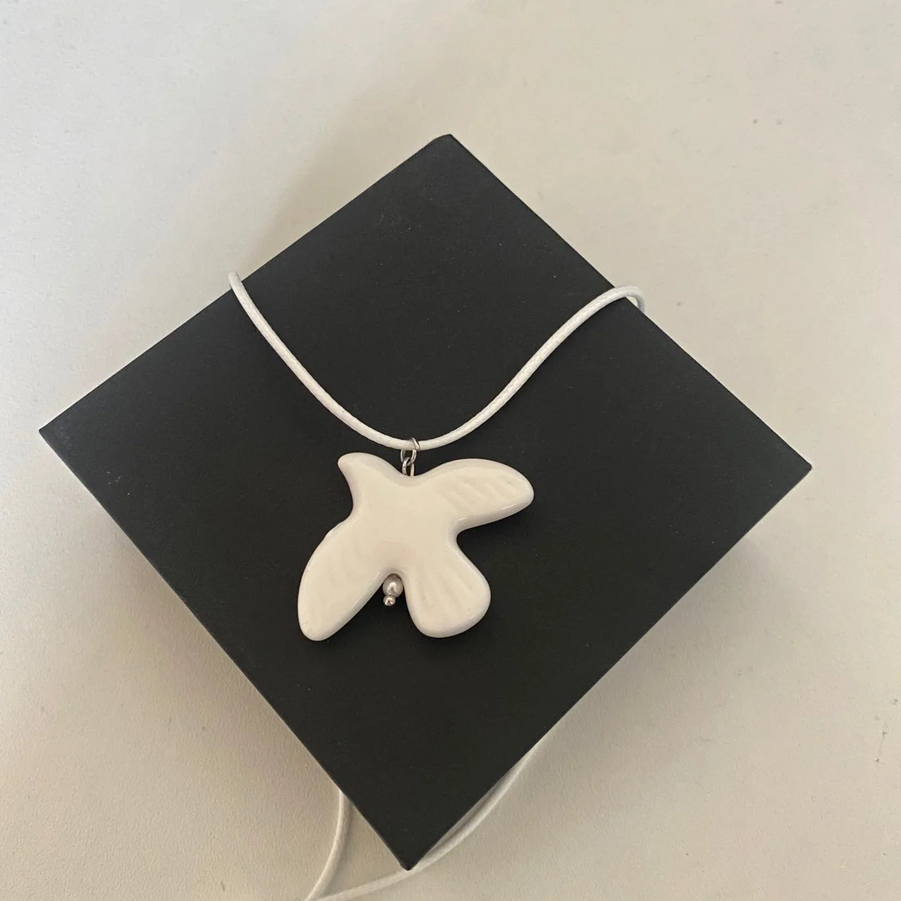 Y2K Ceramic Bird High Grade White Peace Dove Pendant Jewelry For Women Minimalist Jewelry Accessories collares para mujer